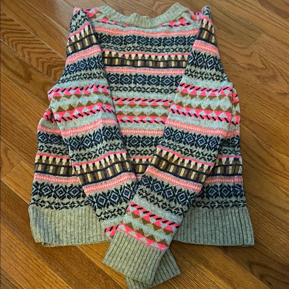 Colorful Patterned Sweater - Picture 2 of 4